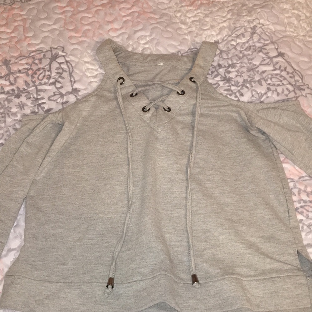 Open shoulder laced shirt
